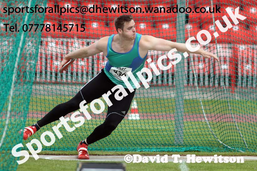 Senior mens discus, North Eastern Track and Field Champs, Gateshead Stadium. Photo: David T. Hewitson/Sports for All Pics